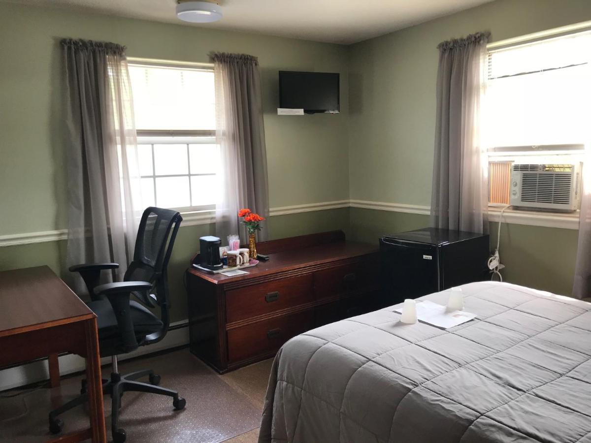 Brookside House Otel Quincy Dış mekan fotoğraf