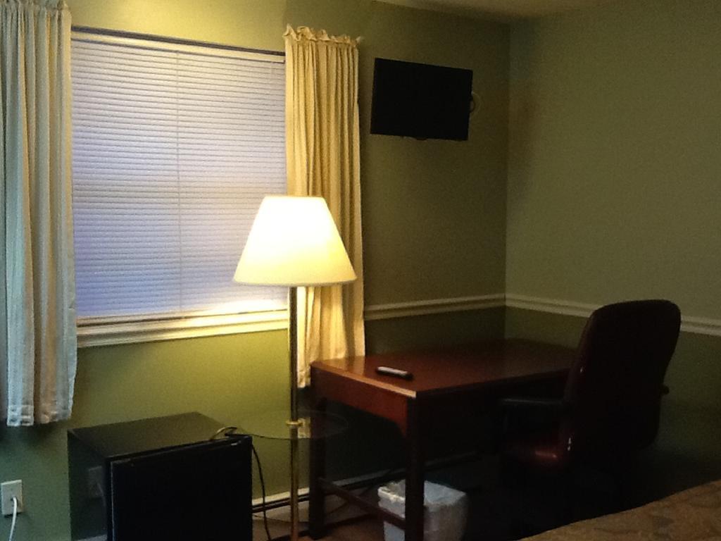 Brookside House Otel Quincy Dış mekan fotoğraf
